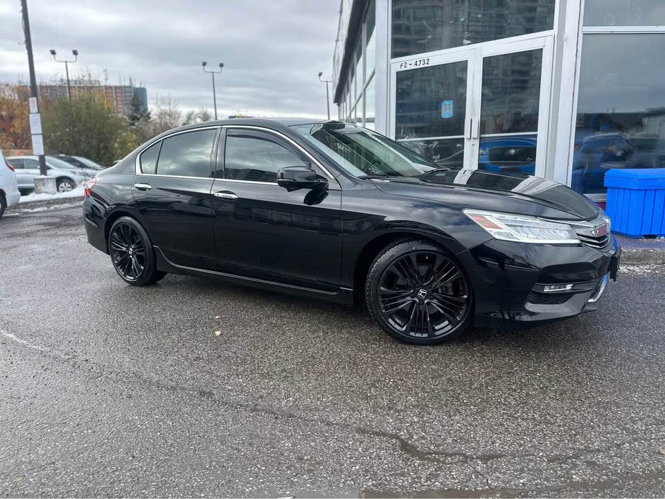 2017 Honda Accord V6 Touring FWD