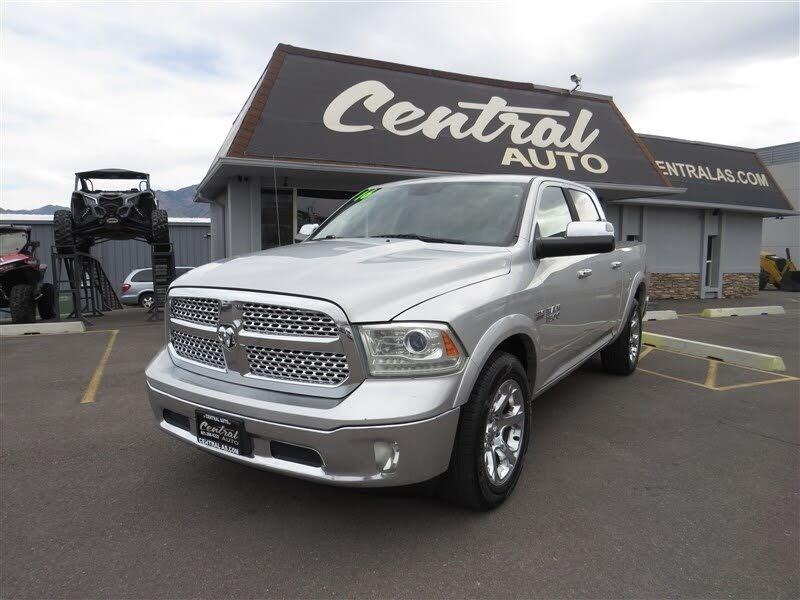 2016 RAM 1500 Laramie Crew Cab 4WD