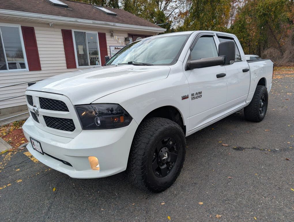 2014 RAM 1500 Express Crew Cab 4WD