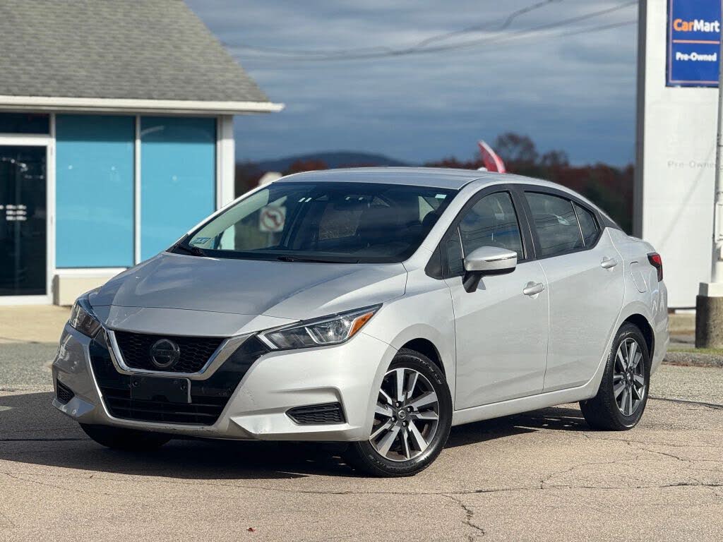 2021 Nissan Versa SV FWD