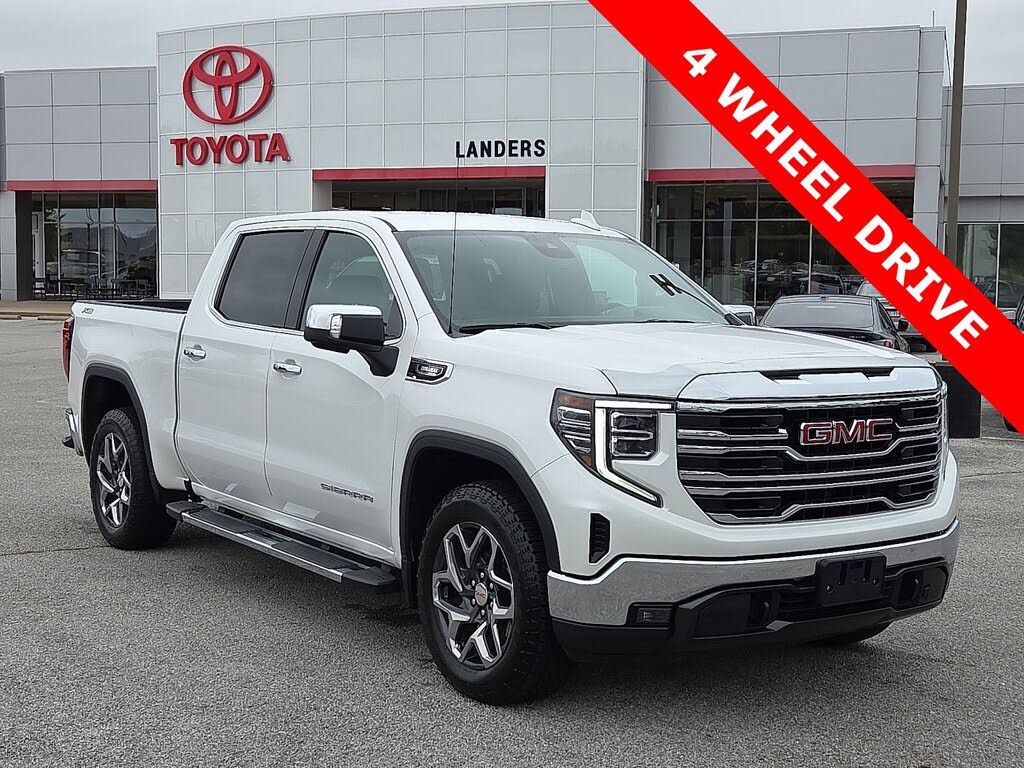 2023 GMC Sierra 1500 SLT Crew Cab 4WD