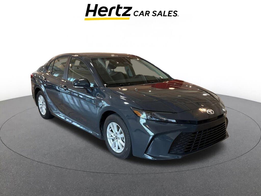 2025 Toyota Camry LE FWD