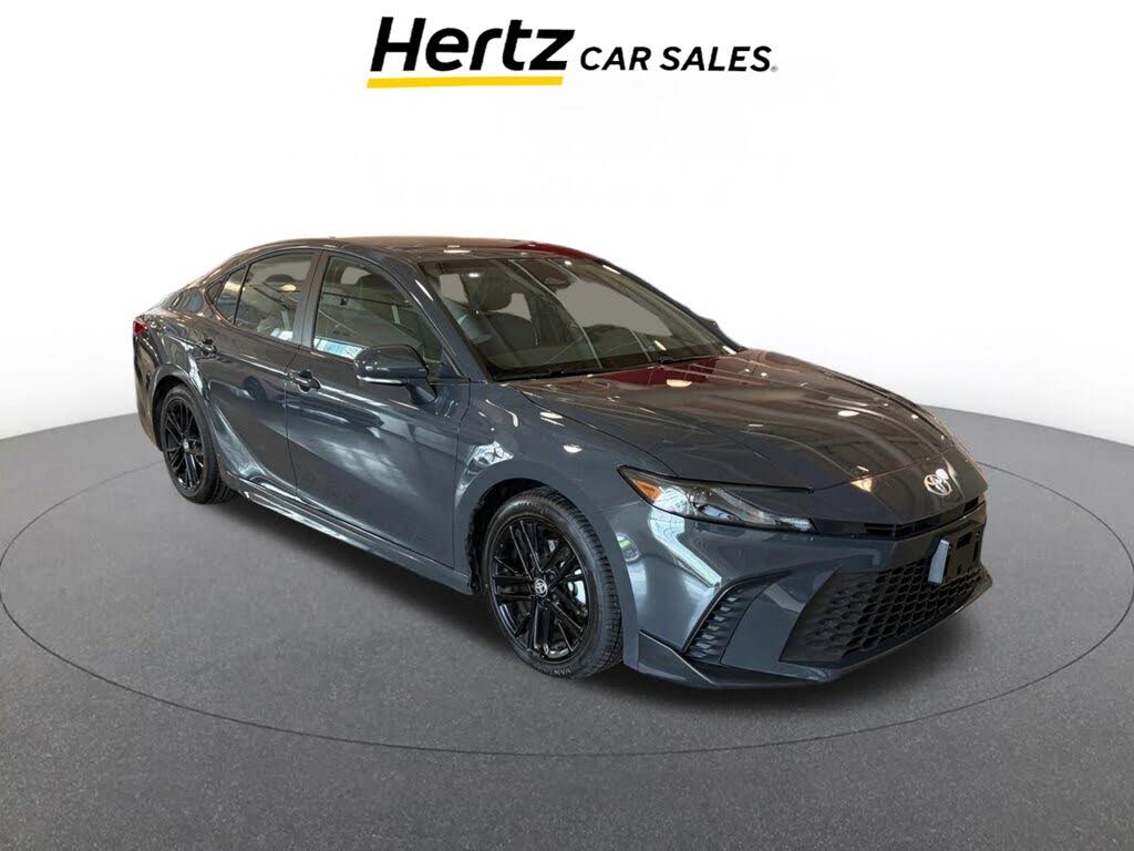 2025 Toyota Camry SE FWD