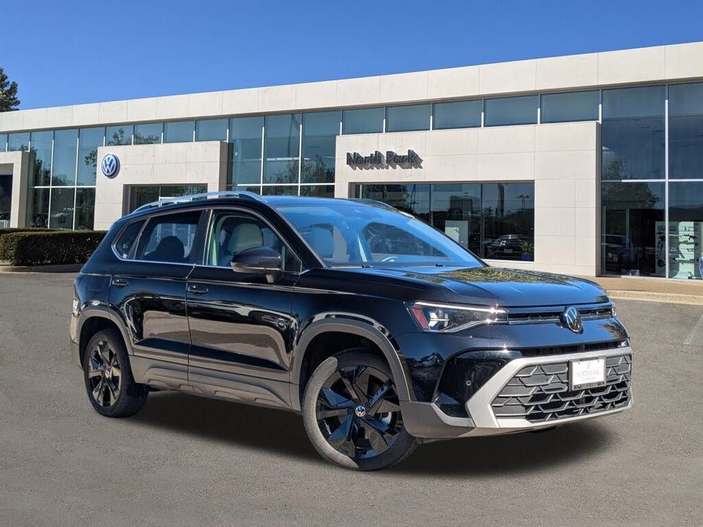 2025 Volkswagen Taos SE FWD