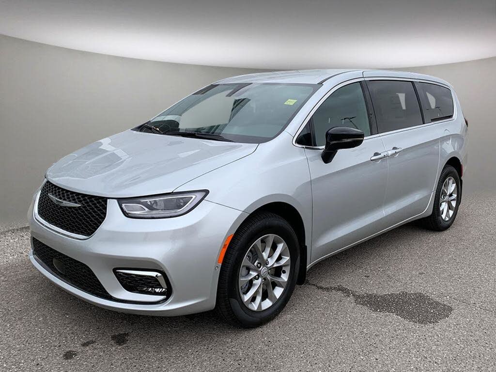 2026 Chrysler Pacifica Select AWD