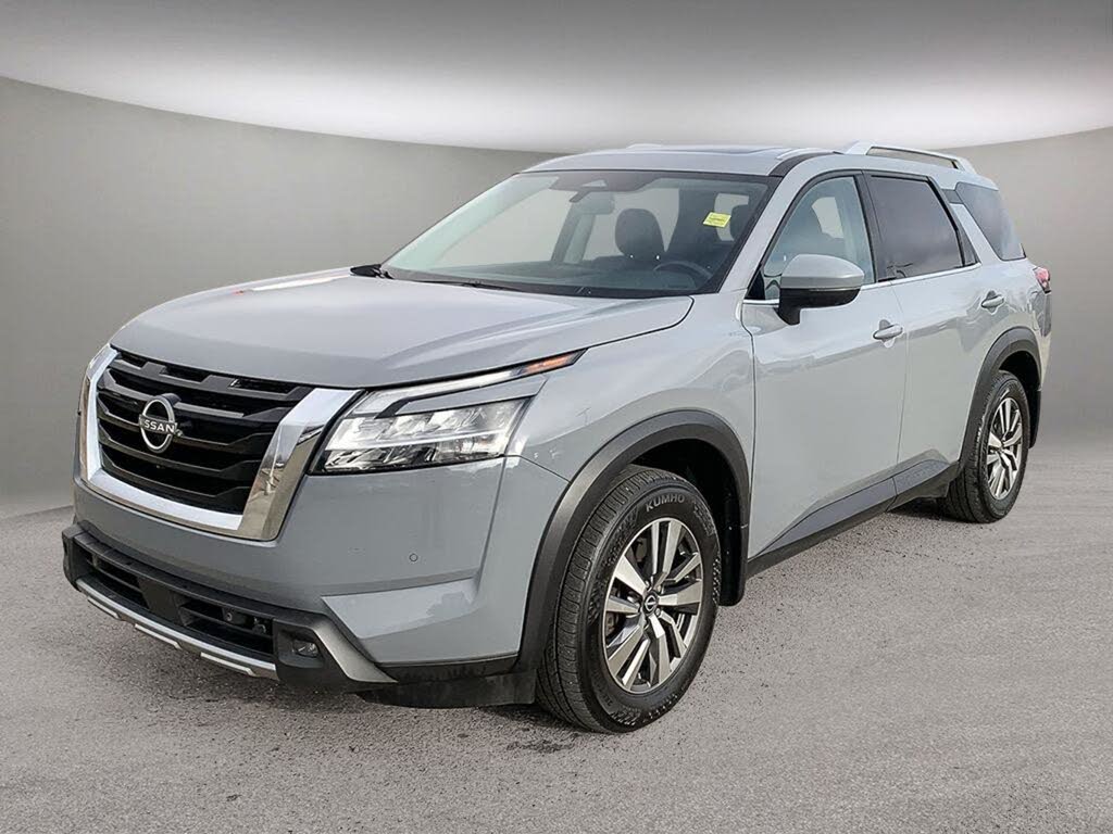 2023 Nissan Pathfinder SL 4WD