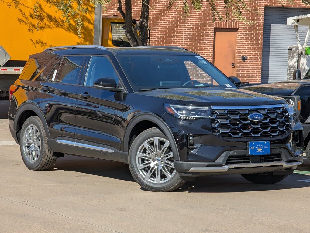 2026 Ford Explorer Platinum RWD