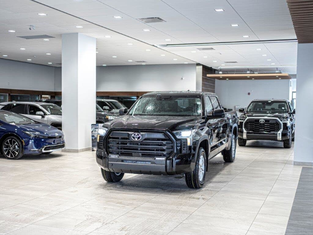 2026 Toyota Tundra SR5 CrewMax Cab LB 4WD