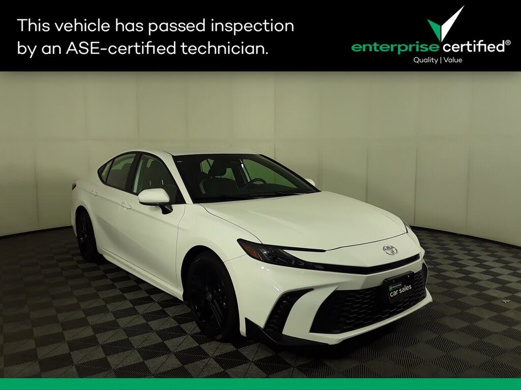 2025 Toyota Camry SE FWD