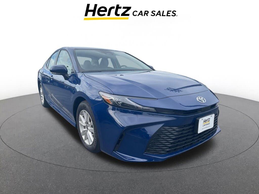 2025 Toyota Camry LE FWD