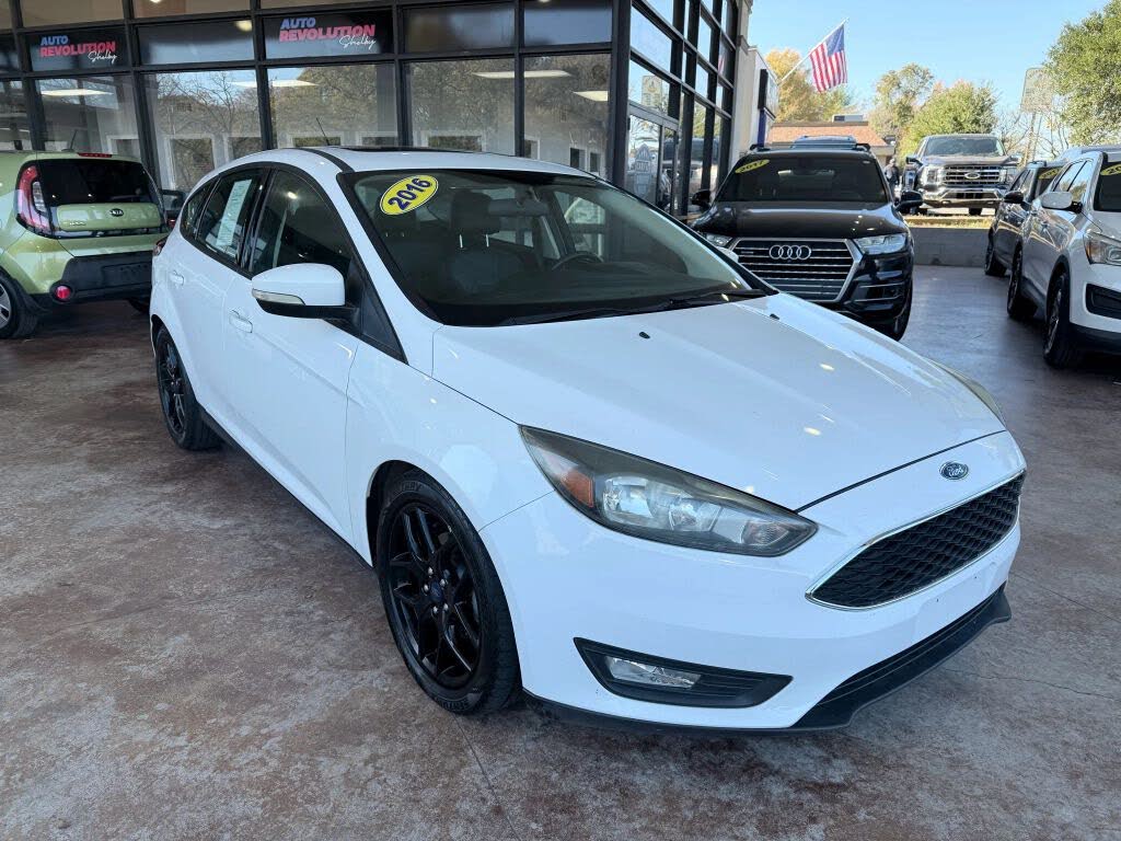 2016 Ford Focus SE Hatchback