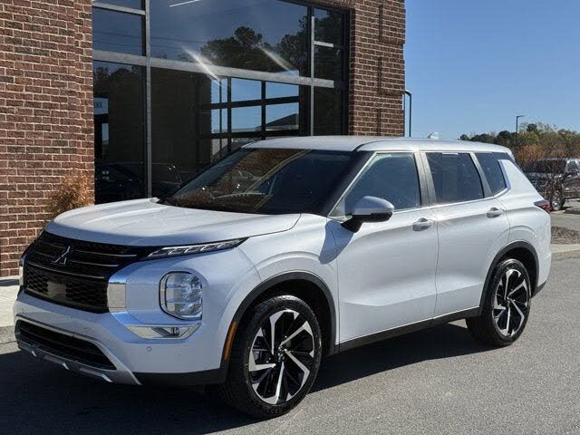 2023 Mitsubishi Outlander SE Special Edition FWD