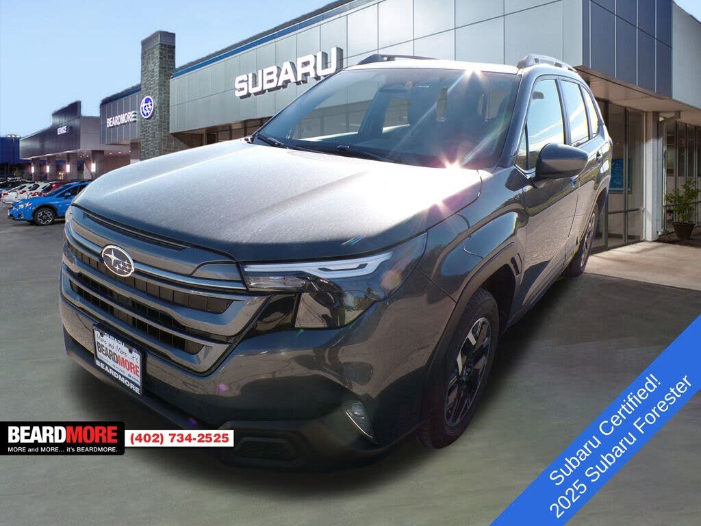 2025 Subaru Forester Premium Crossover AWD