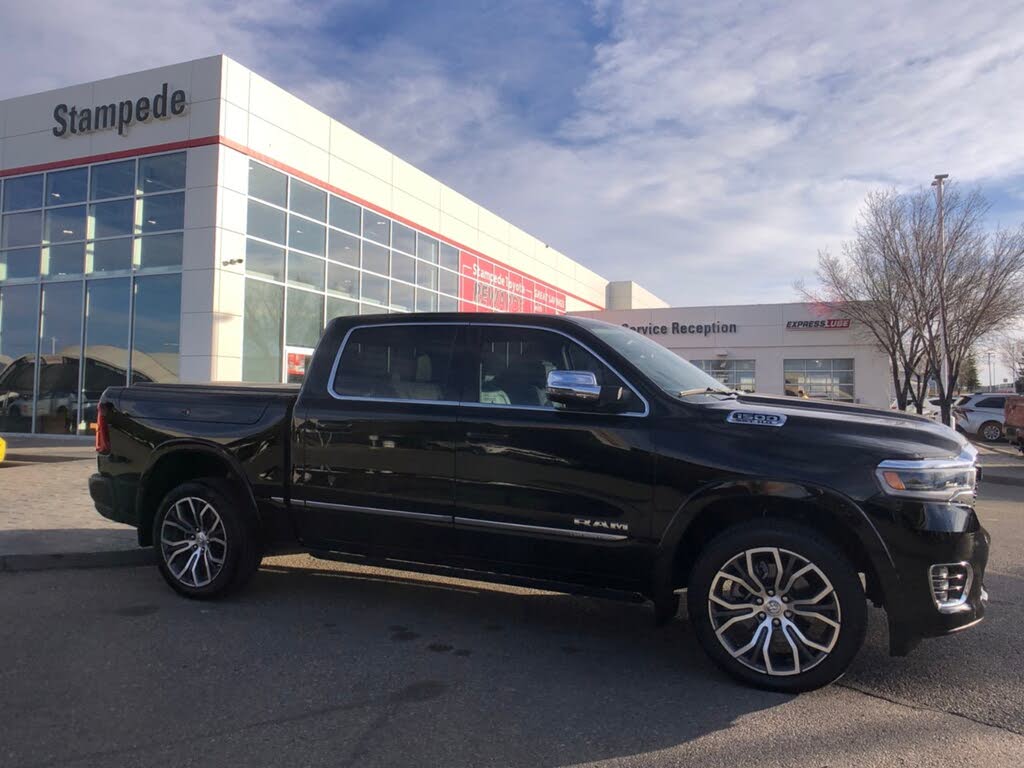 2025 RAM 1500 Tungsten Crew Cab 4WD