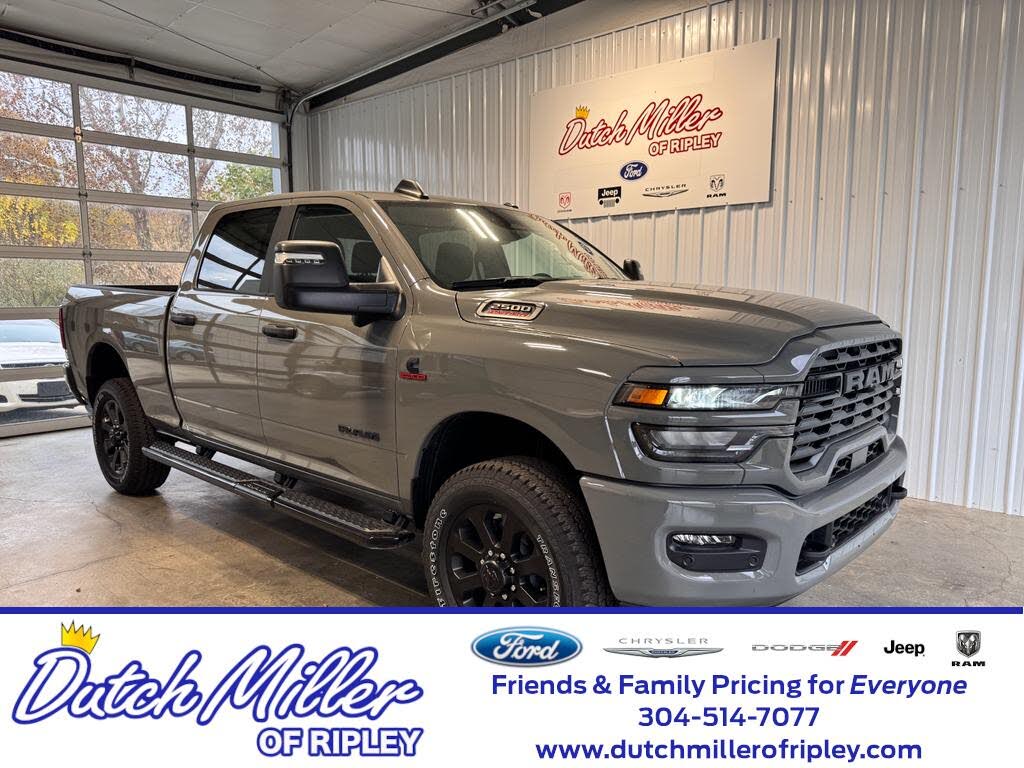 2025 RAM 2500 Big Horn Crew Cab 4WD