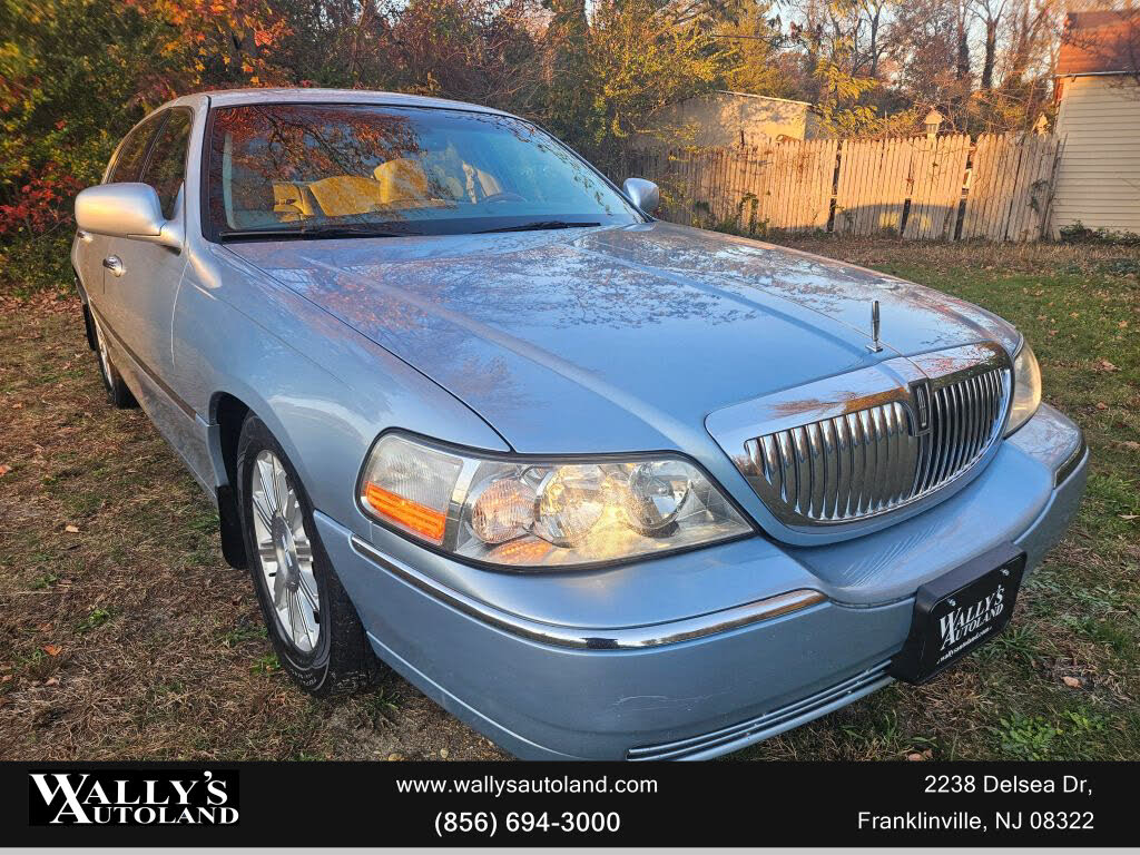 2009 Lincoln Town Car Signature Limited