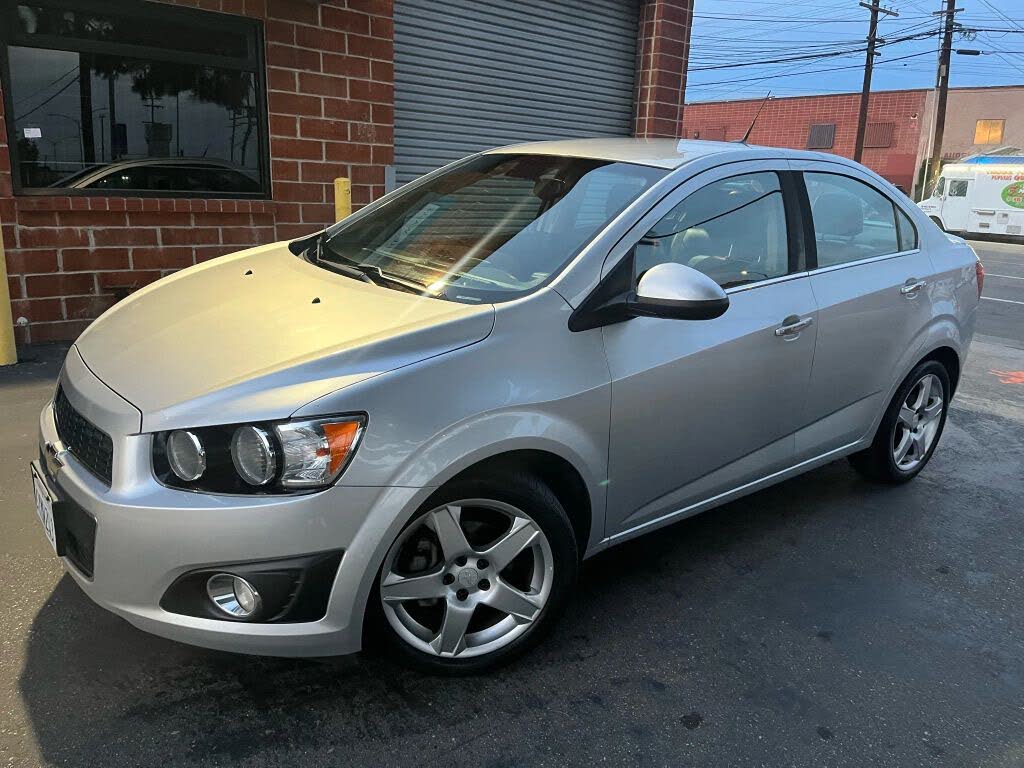2013 Chevrolet Sonic LTZ Sedan FWD