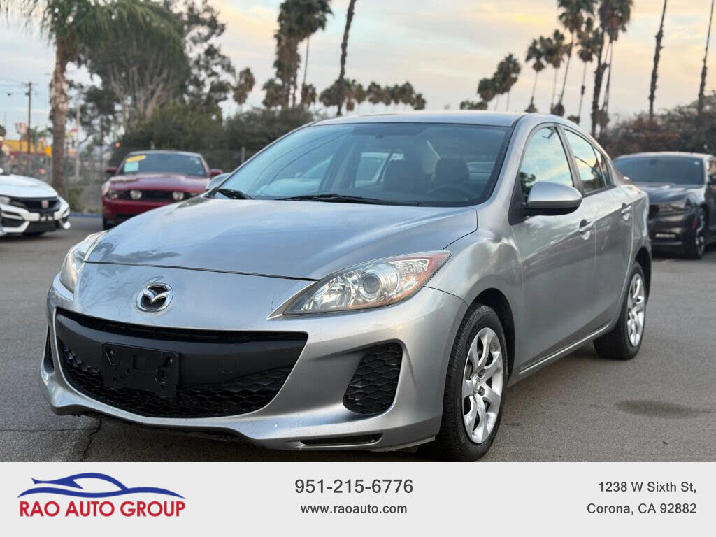 2013 Mazda MAZDA3 i SV