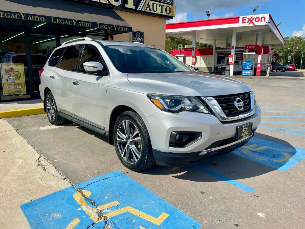 2019 Nissan Pathfinder Platinum FWD