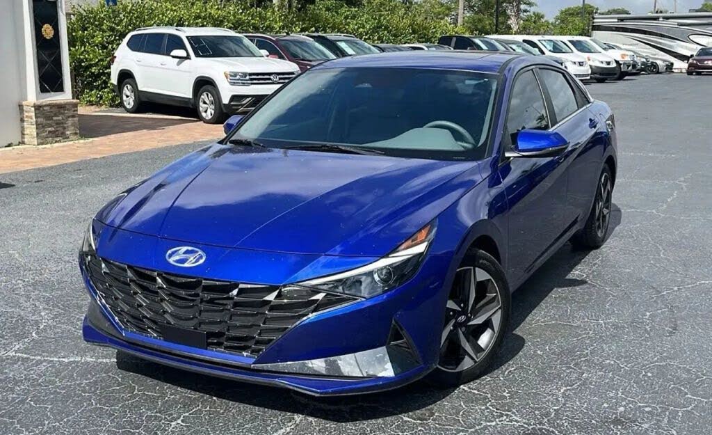 2022 Hyundai Elantra SEL FWD