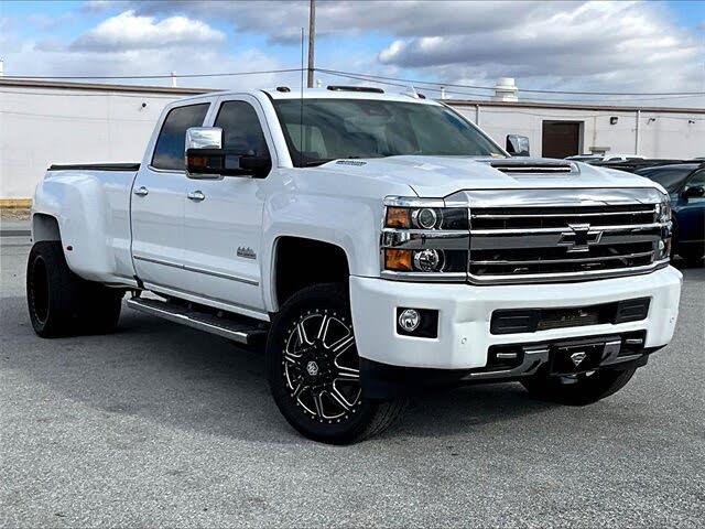 2018 Chevrolet Silverado 3500HD High Country Crew Cab 4WD
