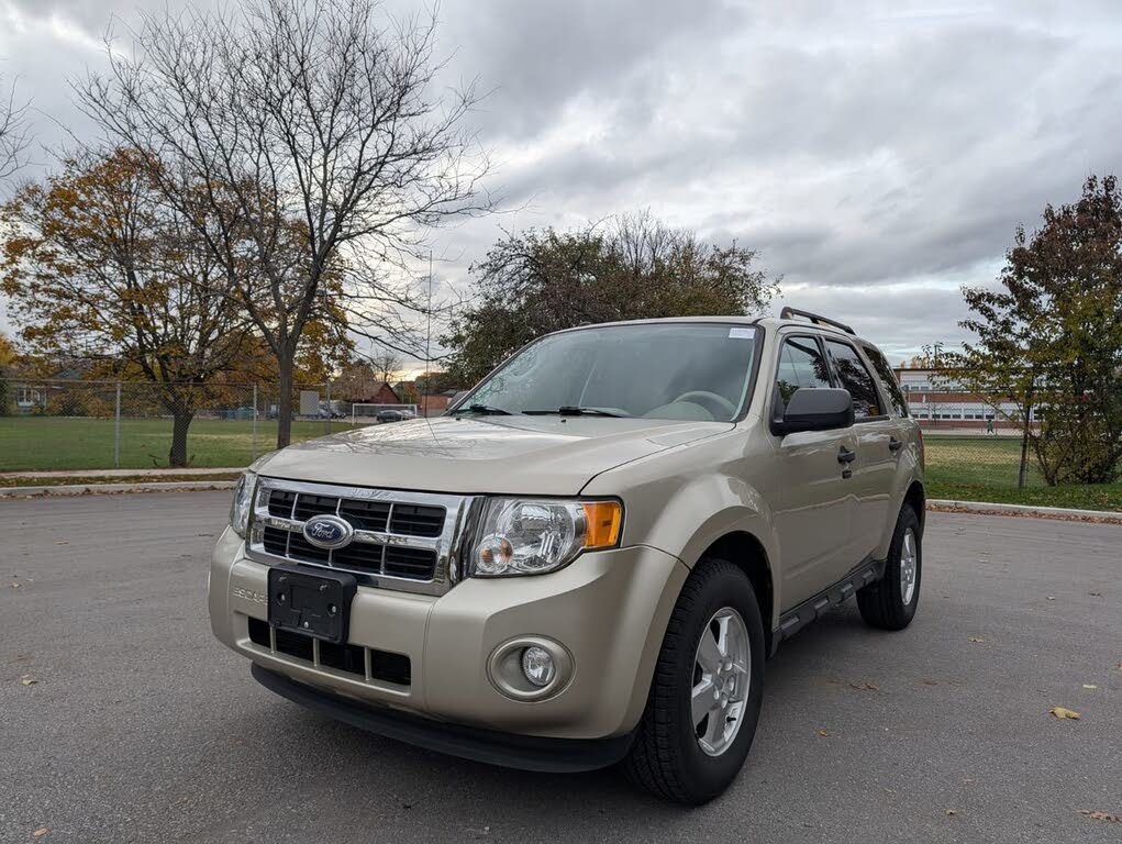 Ford Escape XLT FWD 2012