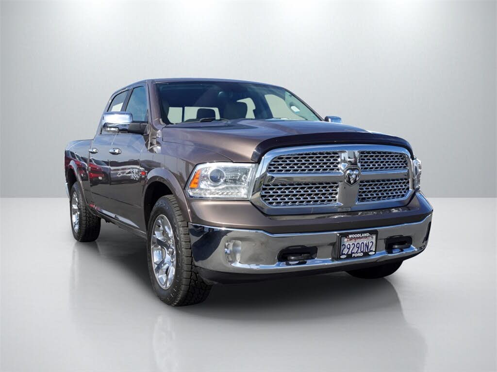 2018 RAM 1500 Laramie Crew Cab 4WD