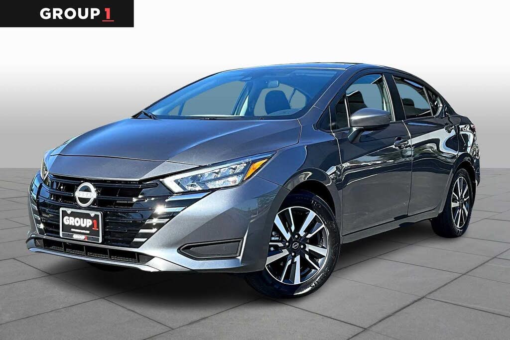 2025 Nissan Versa SV FWD