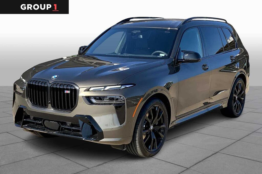 2026 BMW X7 M60i AWD