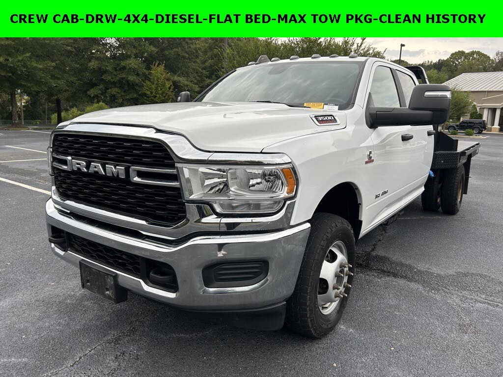 2024 RAM 3500 Chassis SLT Crew Cab LB DRW 4WD