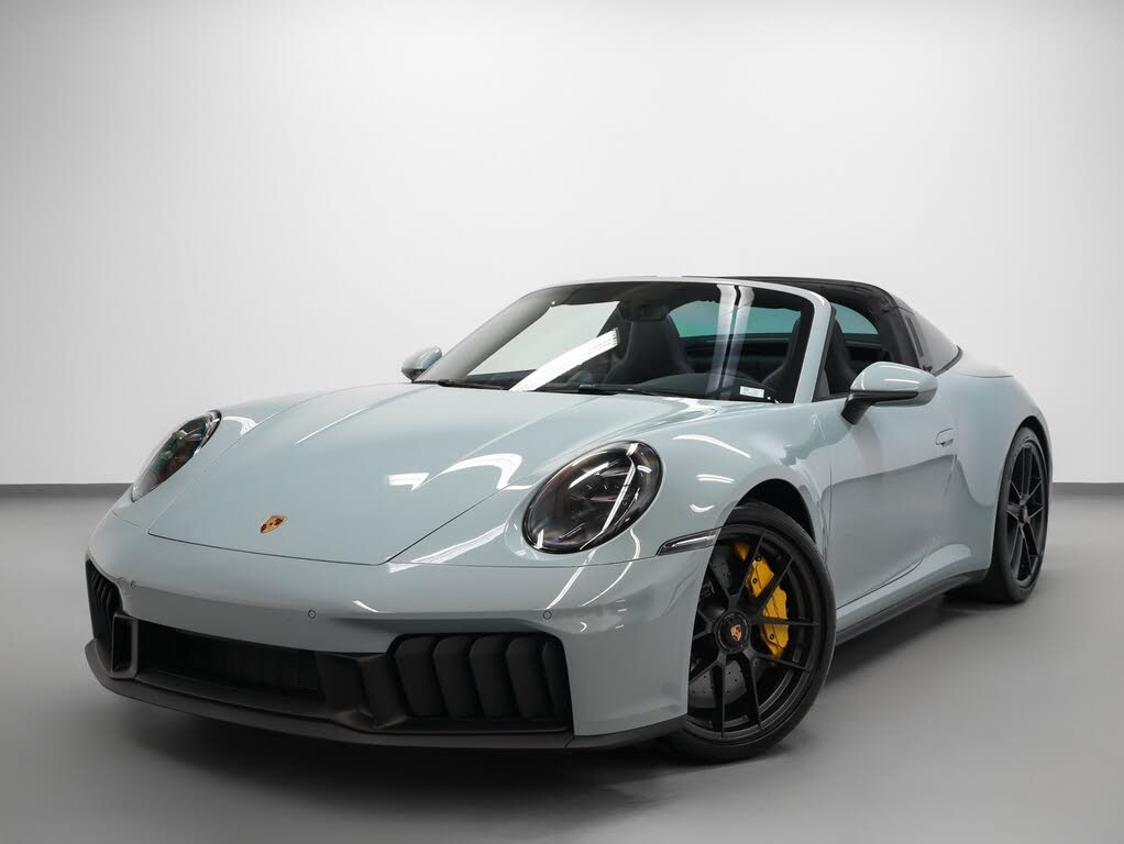 2025 Porsche 911 Targa 4 GTS Cabriolet AWD