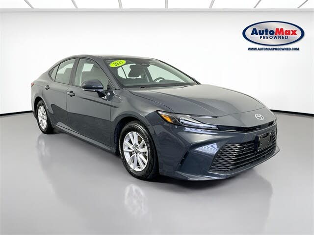 2025 Toyota Camry LE FWD