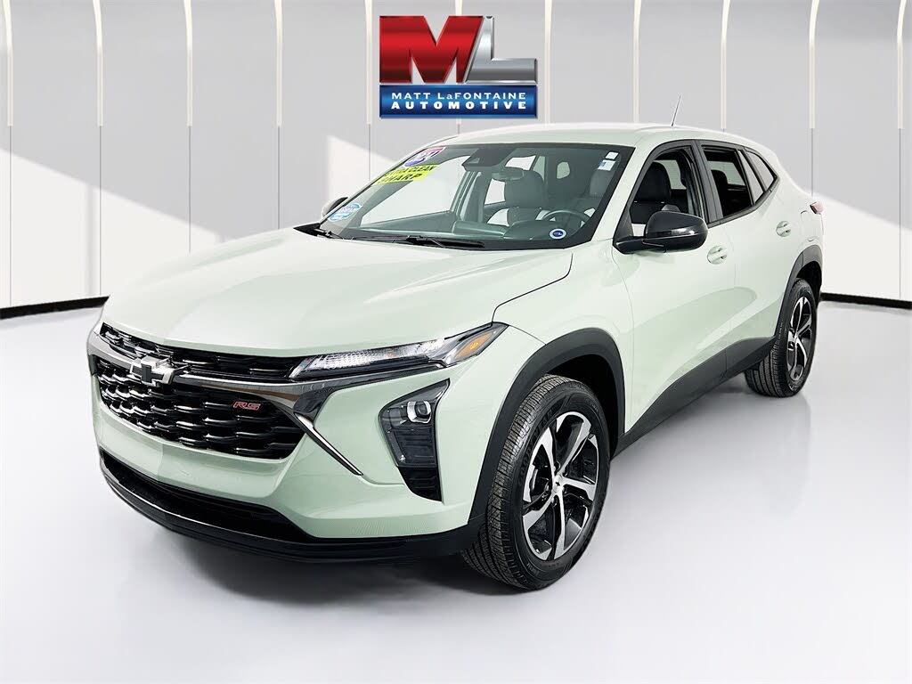 2024 Chevrolet Trax RS with 1RS FWD
