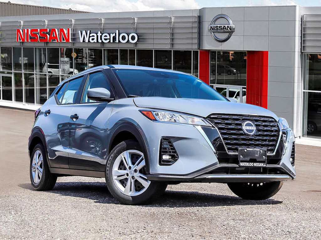 2025 Nissan Kicks Play S FWD