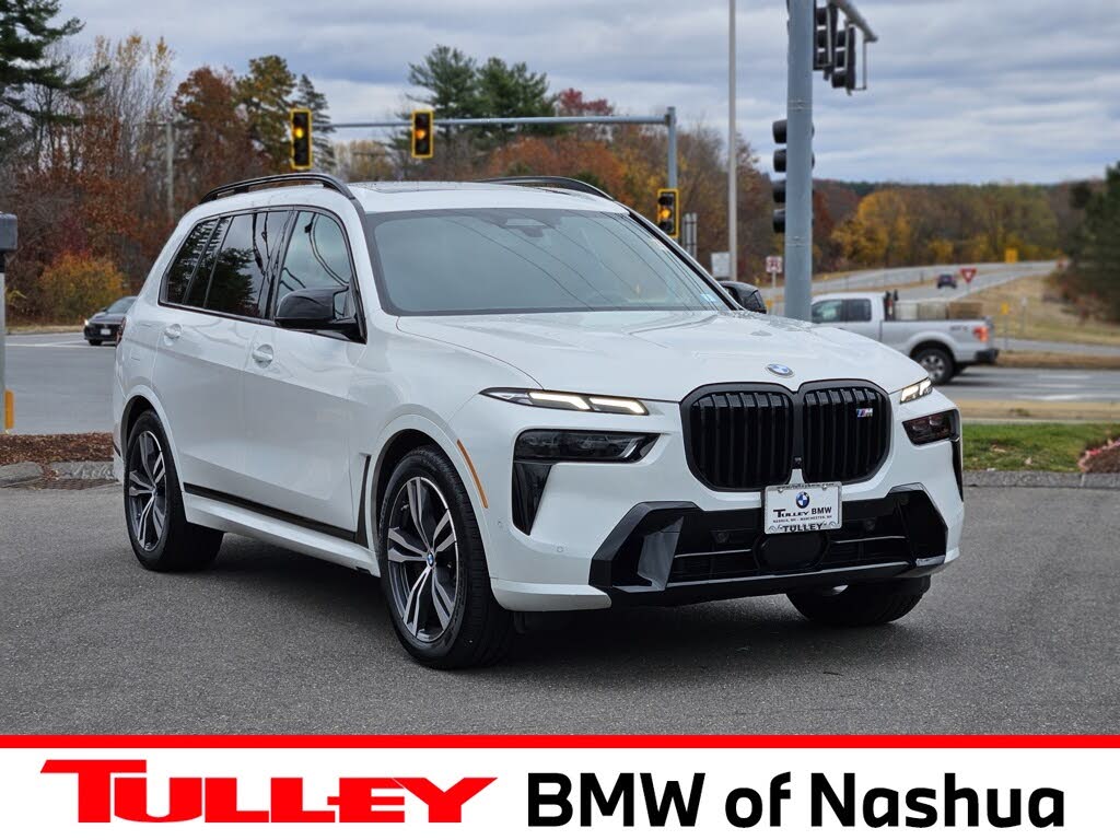 2025 BMW X7 M60i AWD