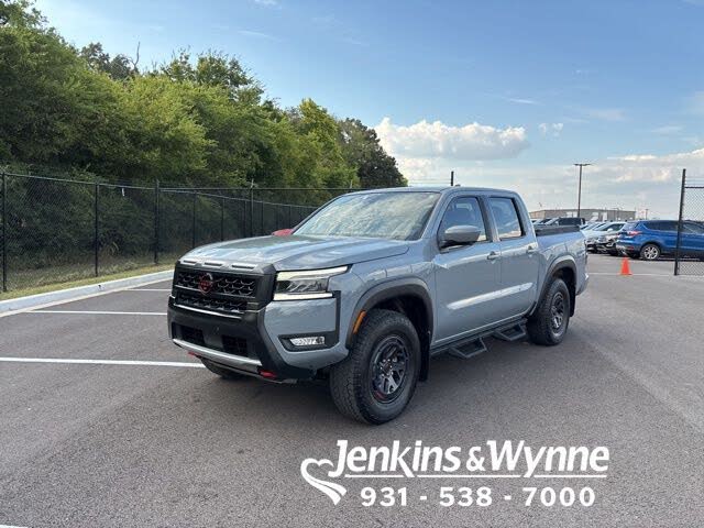2025 Nissan Frontier PRO-4X Crew Cab 4WD