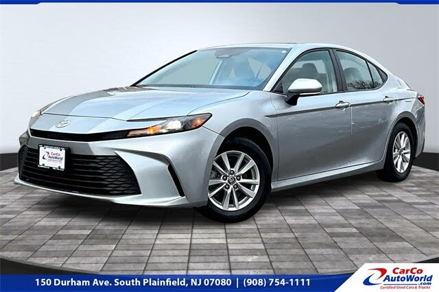 2025 Toyota Camry LE FWD