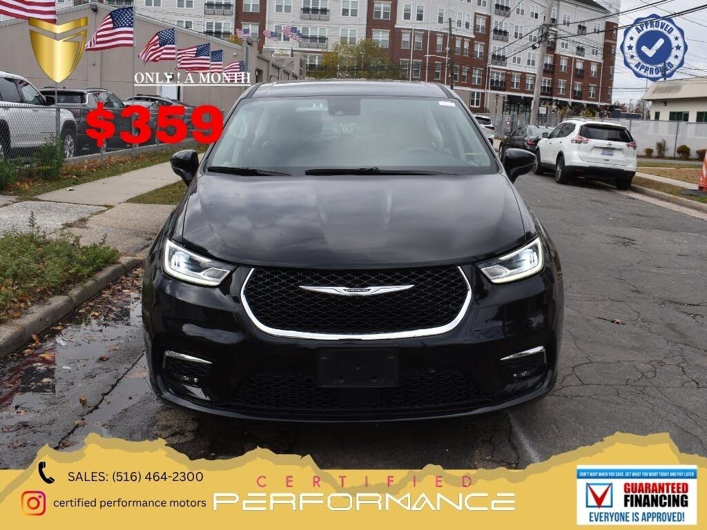 2024 Chrysler Pacifica Touring L FWD