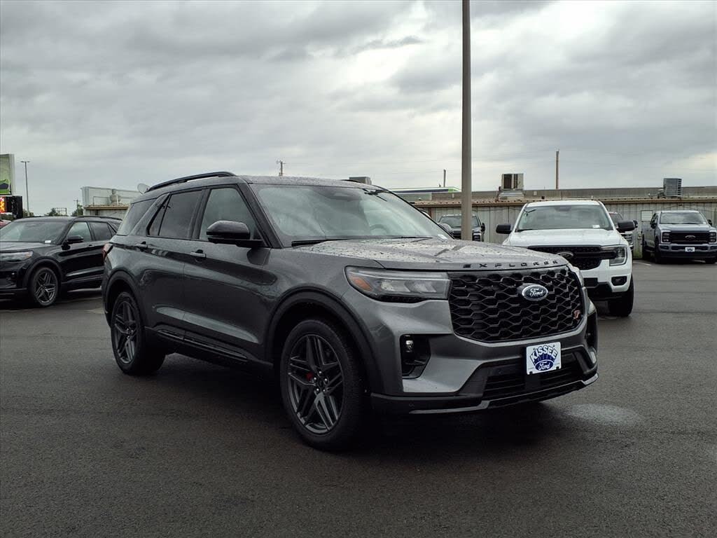 2025 Ford Explorer ST AWD
