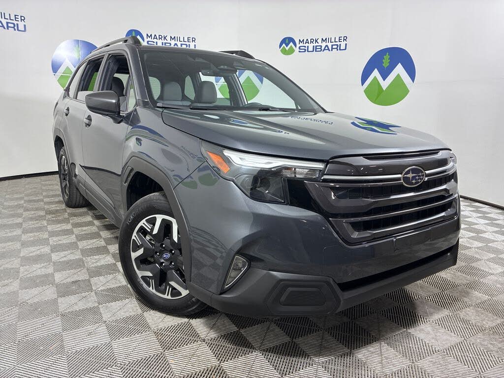 2025 Subaru Forester Premium Crossover AWD