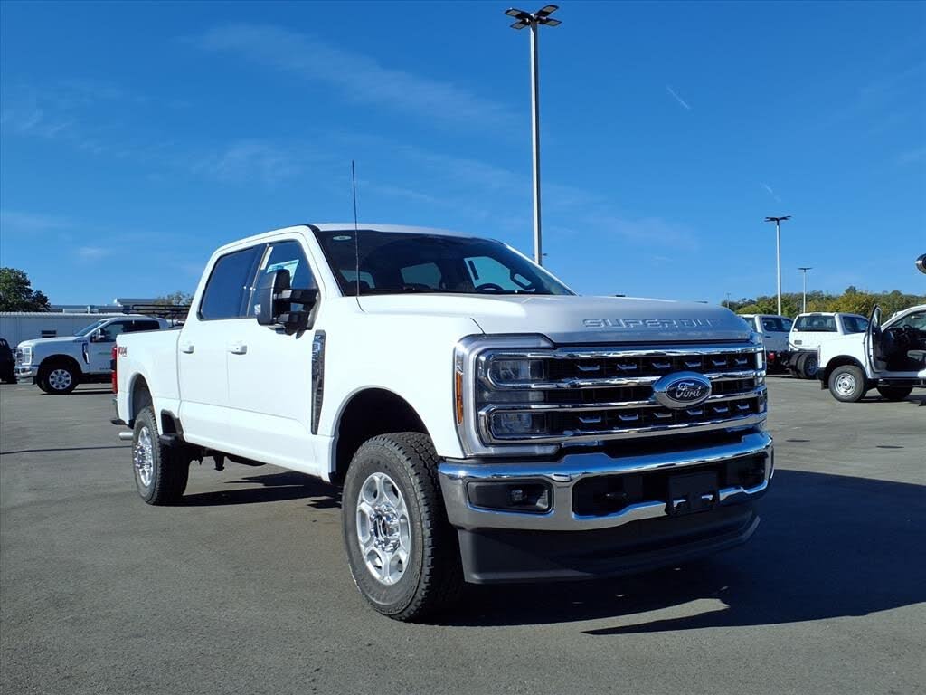 2026 Ford F-350 Super Duty XLT Crew Cab 4WD