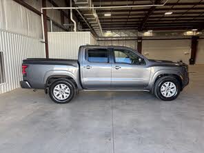 Nissan Frontier SV Crew Cab RWD