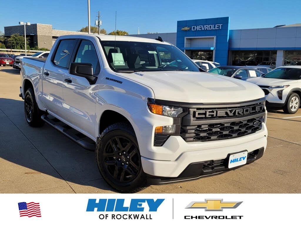 2026 Chevrolet Silverado 1500 Custom Crew Cab RWD