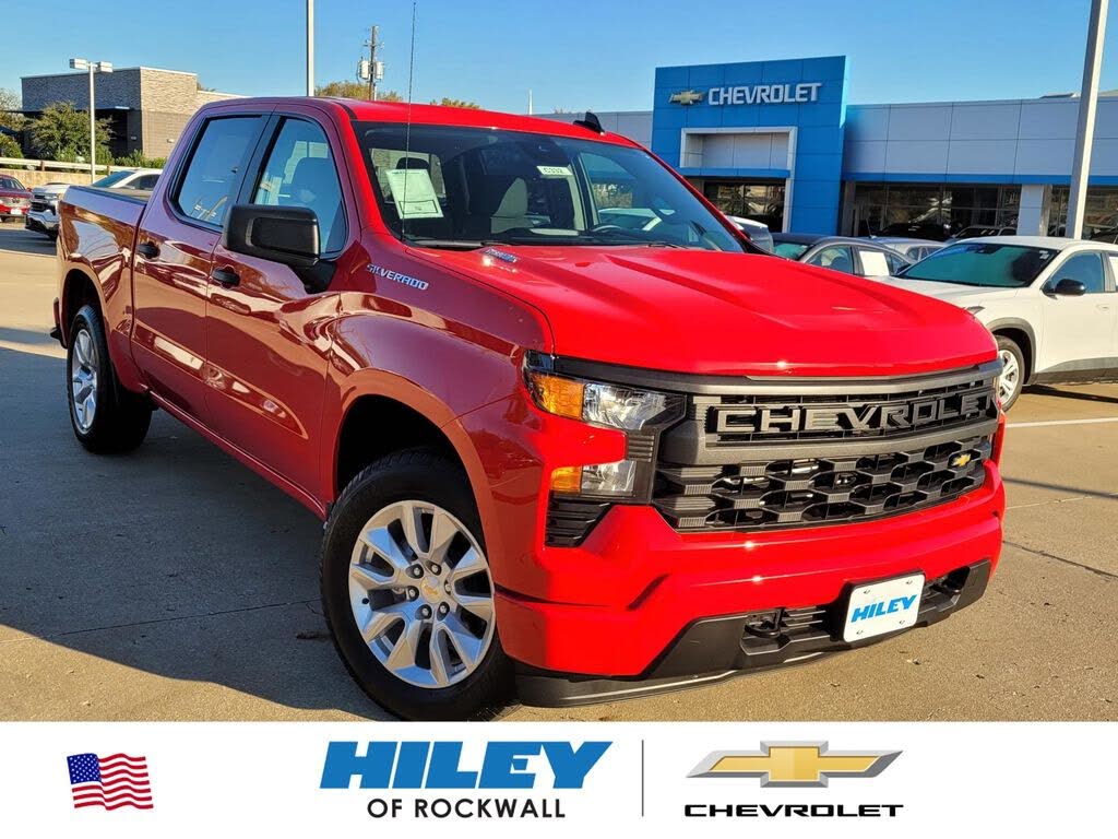 2026 Chevrolet Silverado 1500 Custom Crew Cab RWD