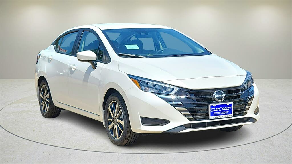 2025 Nissan Versa SV FWD
