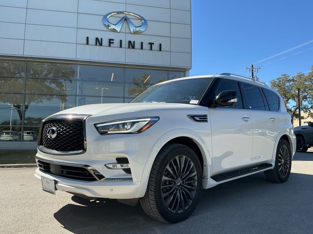 2024 INFINITI QX80 Sensory 4WD