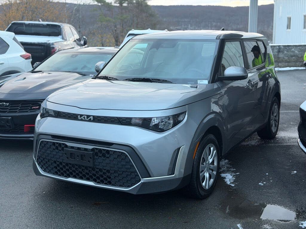 2023 Kia Soul LX FWD
