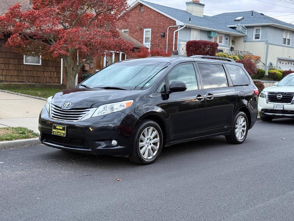2015 Toyota Sienna Limited 7-Passenger Premium AWD