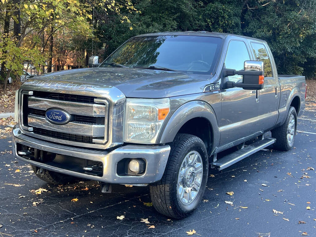 2013 Ford F-250 Super Duty Lariat Crew Cab LB 4WD