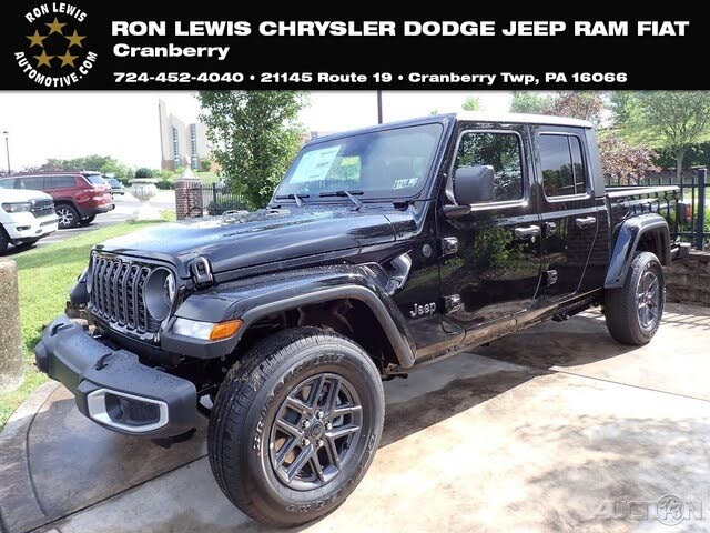2025 Jeep Gladiator Sport S Crew Cab 4WD